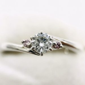 Pt950 ダイヤ0.183ct付き リング