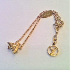 Louis Vuitton エセンシャル ブレスレット
