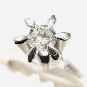 Pt900 ダイヤリング 0.27ct