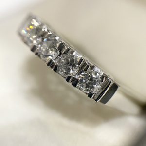 Pt900 ダイヤモンド5連リング 0.62ct