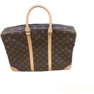 ルイ・ヴィトン モノグラム ポルトドキュマン ヴォワヤージュ M53361