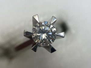 ダイヤ付きの指輪お買取させて頂きました買取専門店さすがや立川南口店です。