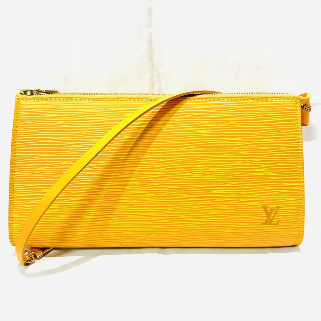 Louis Vuitton (ルイヴィトン) エピ ポシェット アクセソワールの買取 ...