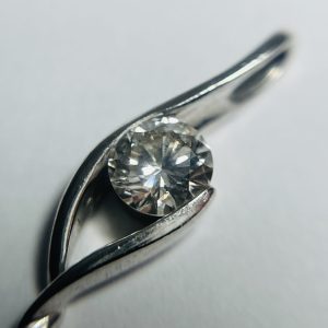 Pt900 ダイヤモンド 0.38ct ネックレストップ