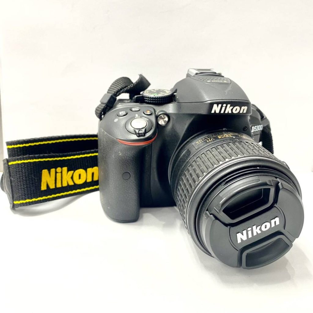 Nikon デジタル一眼レフカメラ D5300 ブラック 2400万画素 3.2型液晶 D5300BK - 1