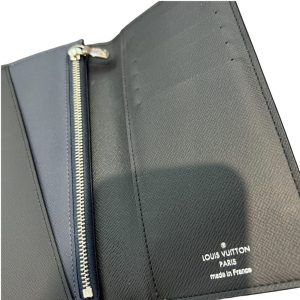 Louis Vuitton　タイガ　ポルトフォイユ・アレクサンドル