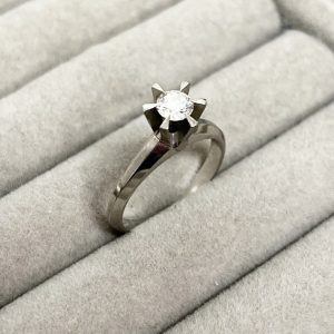 Pt900 ダイヤモンド付きリング