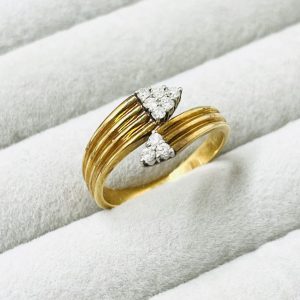 K18 18金 メレダイヤ付きリング
