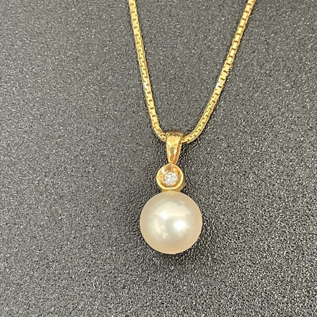 18金 ネックレス 真珠 メレダイヤ