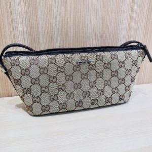 グッチ GGキャンバス アクセサリーポーチ