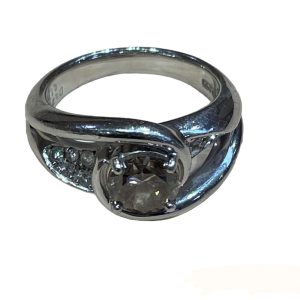 Pt900 ダイヤモンドリング