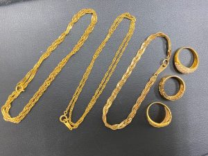 金のアクセサリーお買取致しました買取専門店さすがや立川南口店です。