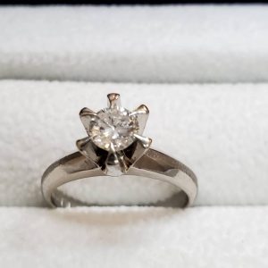 ダイヤ リング プラチナ 金 ジュエリー 宝石