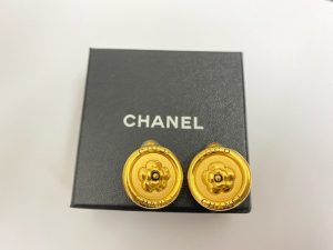 シャネルのイヤリングお買取致しました買取専門店さすがや立川南口店
