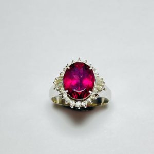 Pt900 ガーネット メレダイヤ付き リング