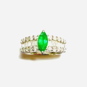 Pt900 エメラルド メレダイヤ リング 指輪