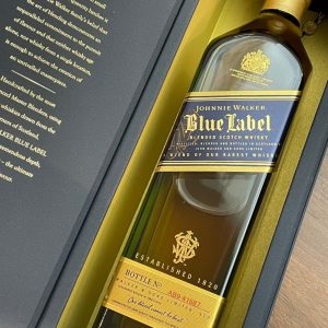 ジョニーウォーカー ブルーラベル 750ml