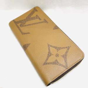 LOUIS VUITTON モノグラム・ジャイアント リバース ジッピーウォレット M69353