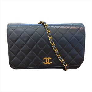 CHANEL　チェーンショルダー　マトラッセ　ラムスキン