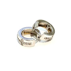 PWG9 メレダイヤ ピアス