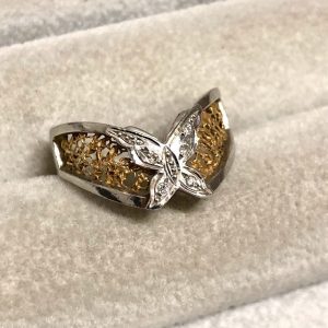 18金 プラチナ900 K18 Pt900 コンビリング バタフライ