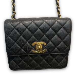 CHANEL　キャビアスキン　マトラッセ 　チェーンショルダー