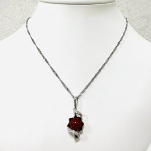 Pt900 サンゴ7ctメレダイヤ0.12ct付ネックレス