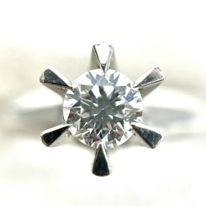 Pt900 ダイヤ0.368ct付き リング