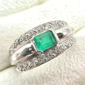Pt900 エメラルド0.48ct付 リング