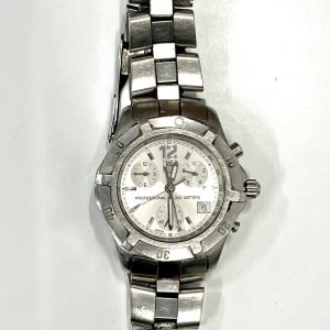 タグホイヤー プロフェッショナル CN1111 腕時計