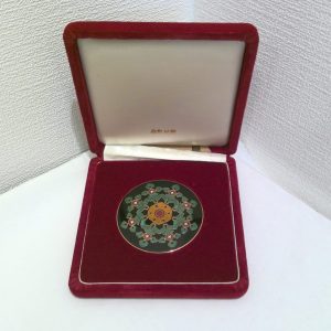 螺鈿紫檀五絃琵琶紋文鎮