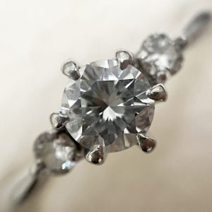 Pt900リング ダイヤ付き