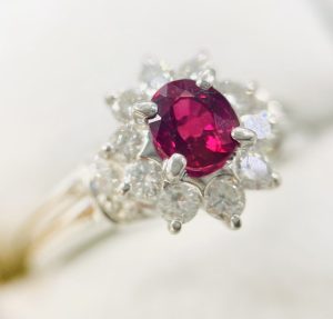 ルビー 0.3ct Pt900 リング