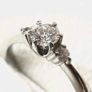 Pt900(プラチナ900) ダイヤモンドリング