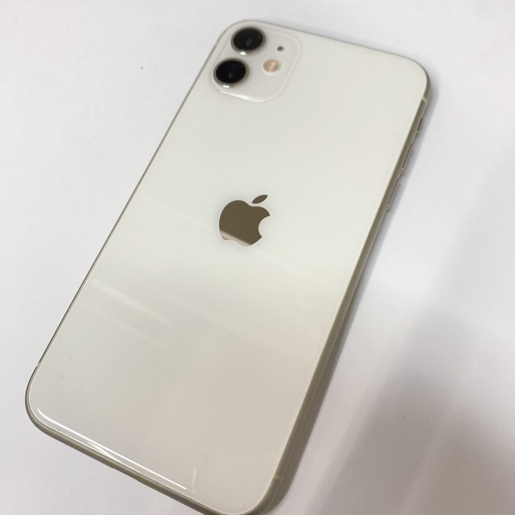 iPhone11 64GB Apple製品 アイフォン 携帯
