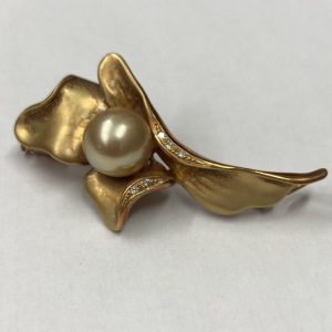 K18(18金) メレダイヤ 0.05ct付き ブローチ アクセサリー