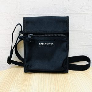 バレンシアガ BALENCIAGA ショルダーバッグ ブラック