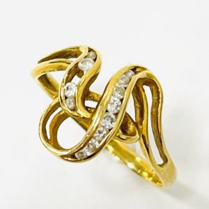 K18 メレダイヤ0.16ct付きリング