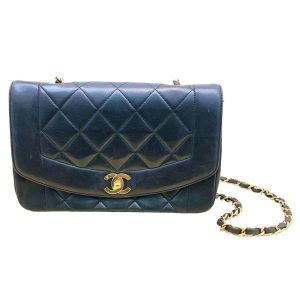 CHANEL シャネル　マトラッセ　ダイアナ　ラムスキン