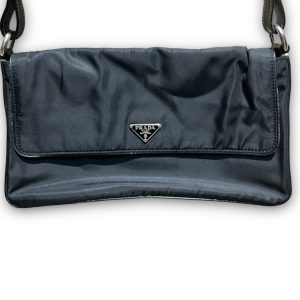 PRADA ナイロンバッグ