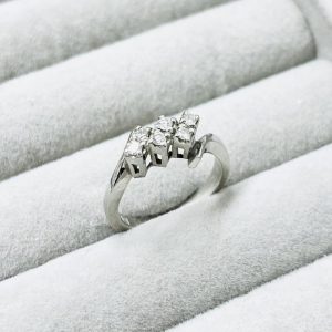 Pt900 メレダイヤ付きリング