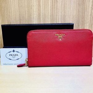 プラダ PRADA 長財布
