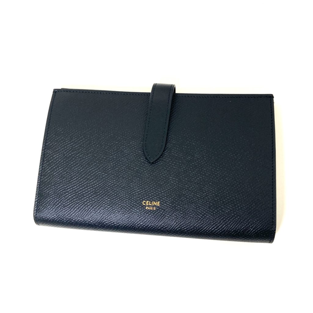 セリーヌ CELINE ラージストラップウォレットの買取実績 | 買取専門店 
