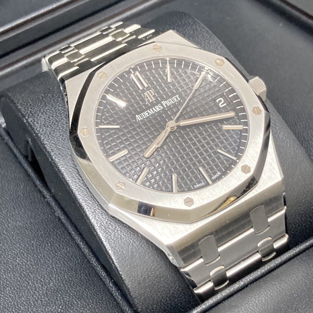 Audemars Piguet ロイヤルオーク 15500ST.OO.1220ST.03