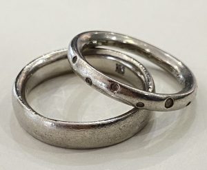 Pt850 リング メレダイヤモンド付き