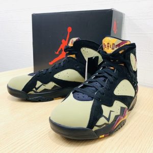 NIKE ナイキ エアジョーダン 未使用品