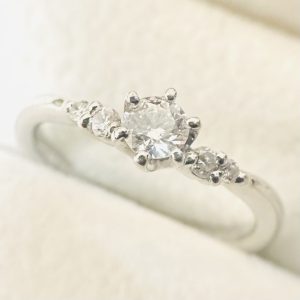 Pt900(プラチナ900) ダイヤモンドリング