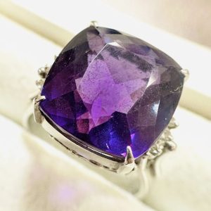 Pt900(プラチナ900) アメジストリング