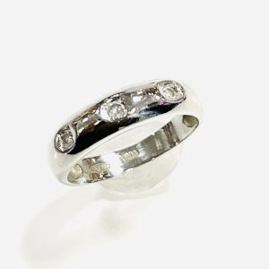 Pt900リング メレダイヤ