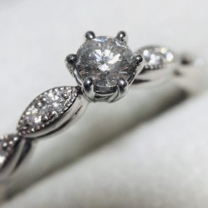 Pt950 プラチナリング D0.21ct メレダイヤ0.05ct 指輪